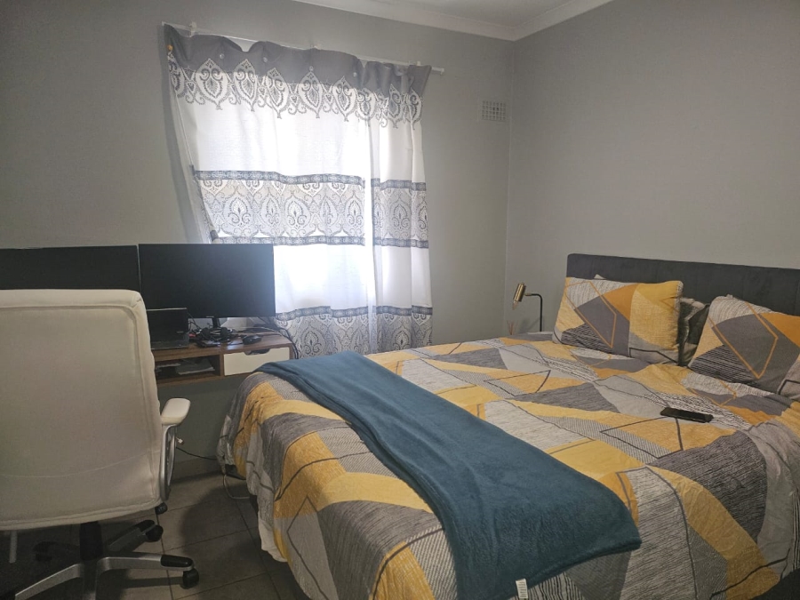 To Let 2 Bedroom Property for Rent in Parklands Western Cape